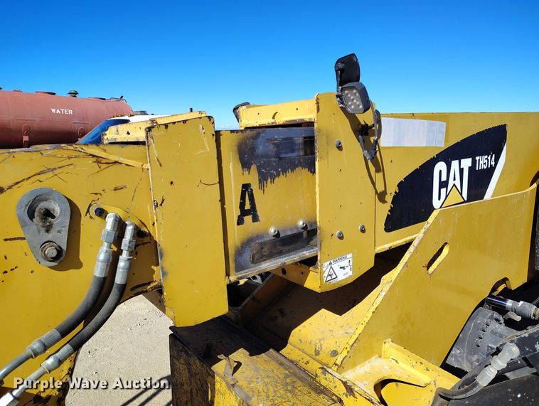 image for item DP5089 2010 Caterpillar TH514 telehandler