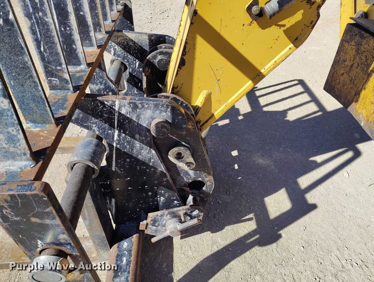 image for item DP5089 2010 Caterpillar TH514 telehandler