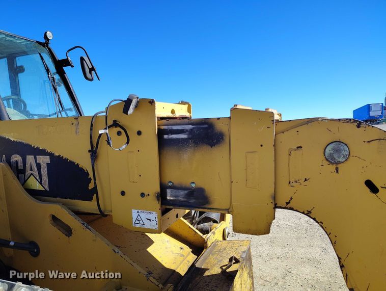 image for item DP5089 2010 Caterpillar TH514 telehandler