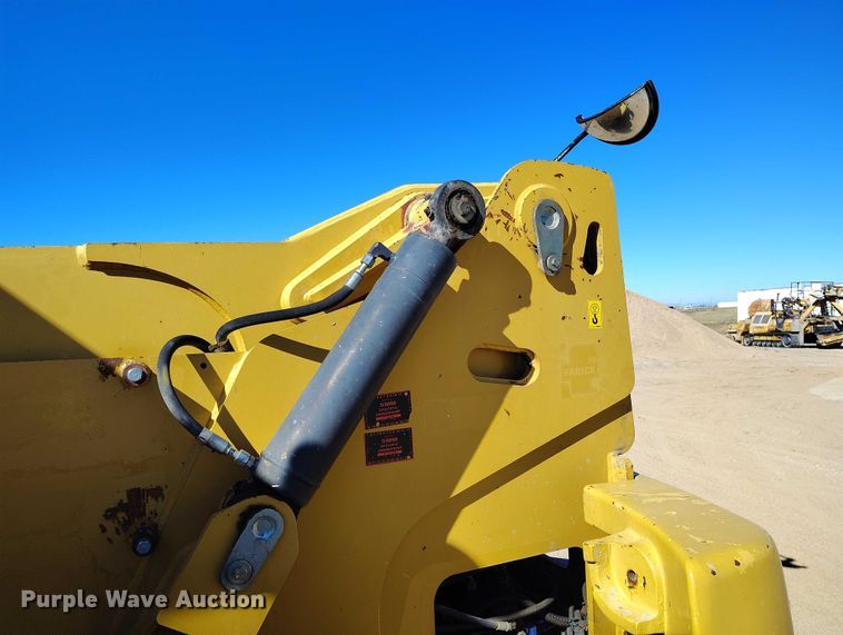 image for item DP5089 2010 Caterpillar TH514 telehandler