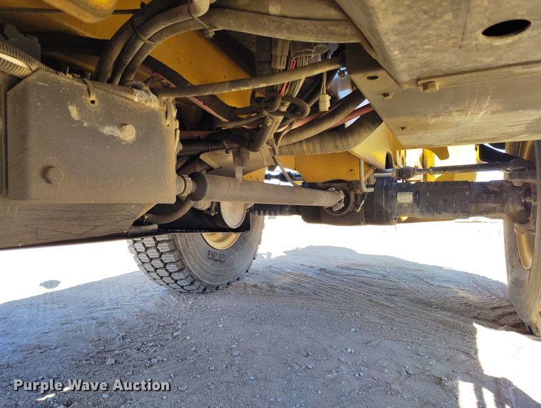 image for item DP5089 2010 Caterpillar TH514 telehandler