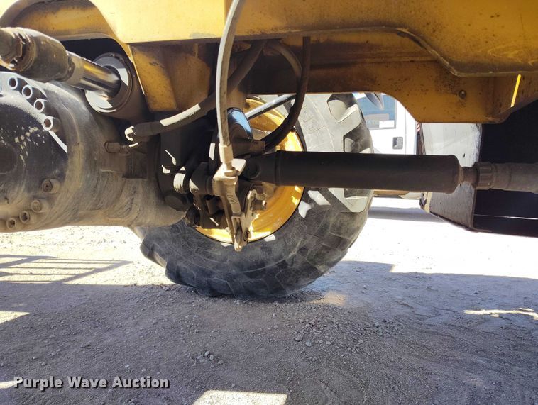 image for item DP5089 2010 Caterpillar TH514 telehandler