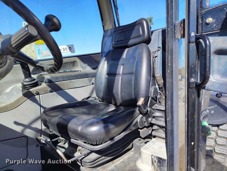 image for item DP5089 2010 Caterpillar TH514 telehandler