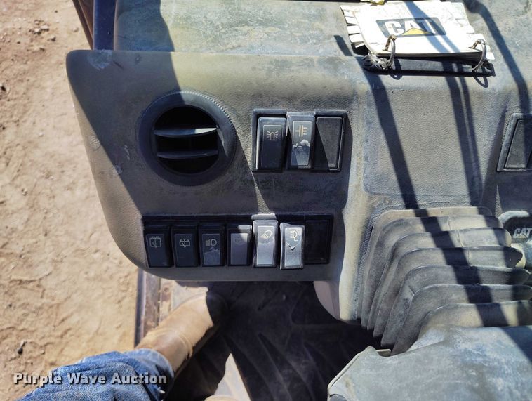 image for item DP5089 2010 Caterpillar TH514 telehandler