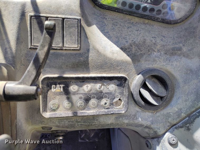 image for item DP5089 2010 Caterpillar TH514 telehandler