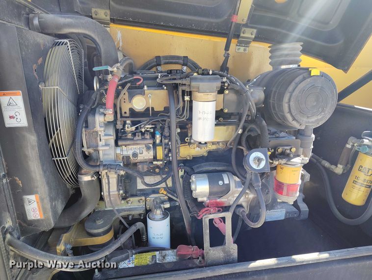 image for item DP5089 2010 Caterpillar TH514 telehandler