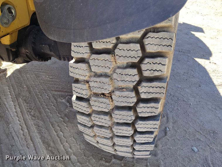 image for item DP5089 2010 Caterpillar TH514 telehandler