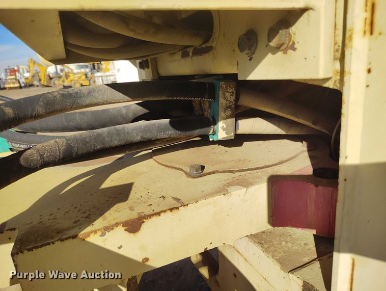 image for item DP5096 1999 Ingersoll Rand SD-40D single drum vibratory roller