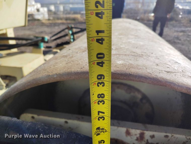 image for item DP5096 1999 Ingersoll Rand SD-40D single drum vibratory roller