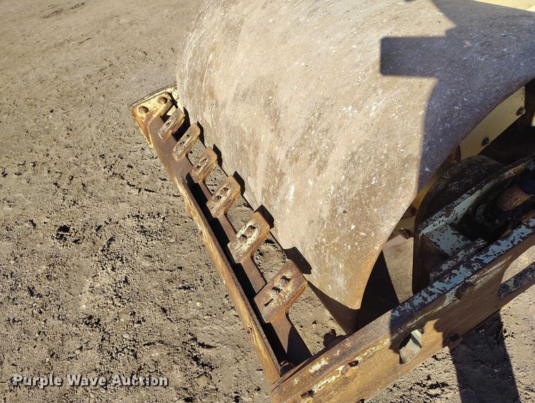 image for item DP5096 1999 Ingersoll Rand SD-40D single drum vibratory roller