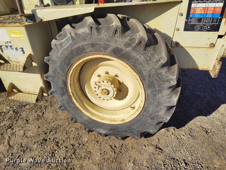 image for item DP5096 1999 Ingersoll Rand SD-40D single drum vibratory roller