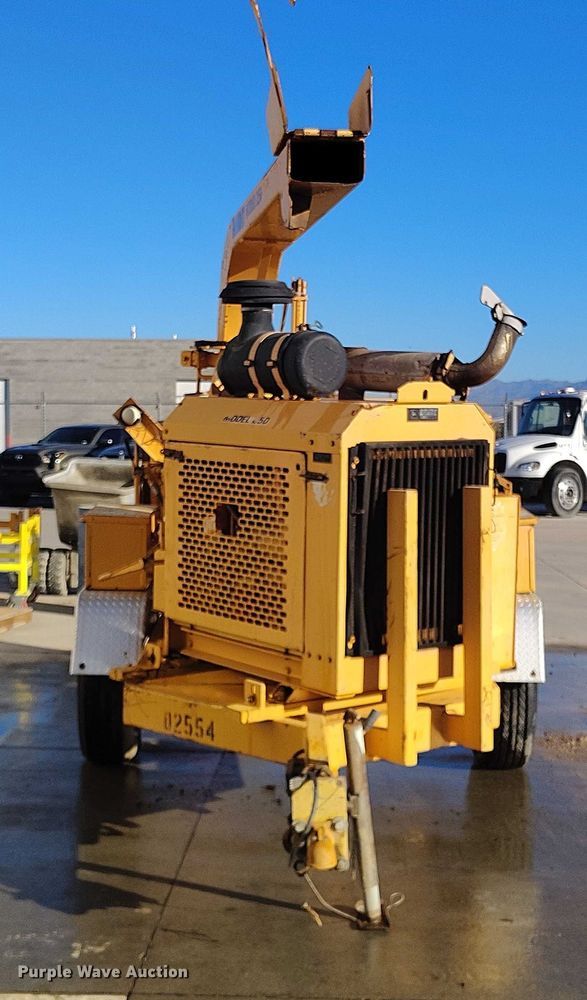 image for item DP5098 2002 Bandit 250 wood chipper