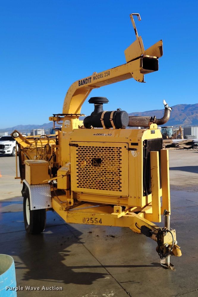 image for item DP5098 2002 Bandit 250 wood chipper