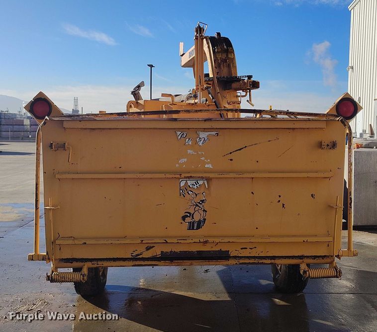 image for item DP5098 2002 Bandit 250 wood chipper