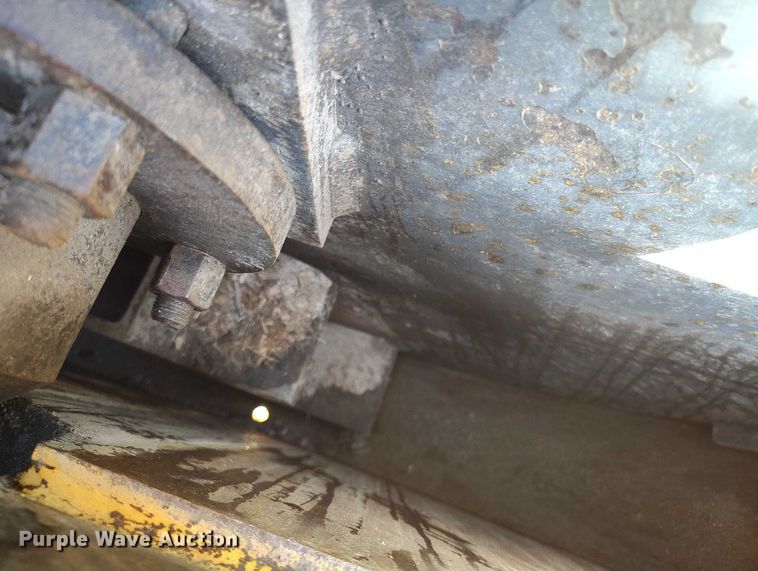 image for item DP5098 2002 Bandit 250 wood chipper