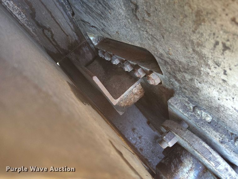 image for item DP5098 2002 Bandit 250 wood chipper