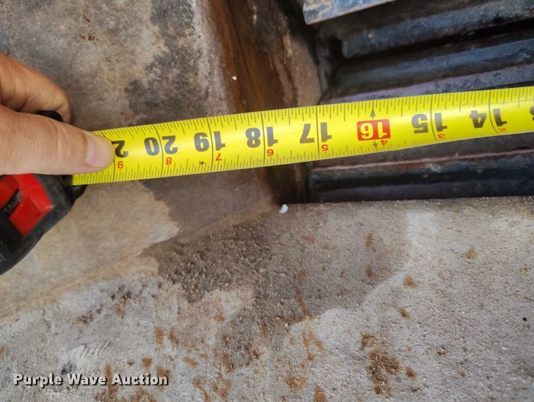 image for item DP5098 2002 Bandit 250 wood chipper