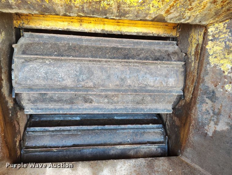 image for item DP5098 2002 Bandit 250 wood chipper