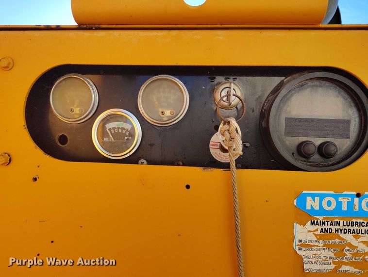 image for item DP5098 2002 Bandit 250 wood chipper