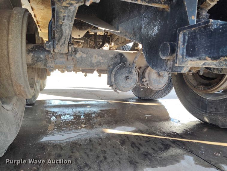 image for item DP5099 2006 Clement 3AT1511 end dump pup trailer