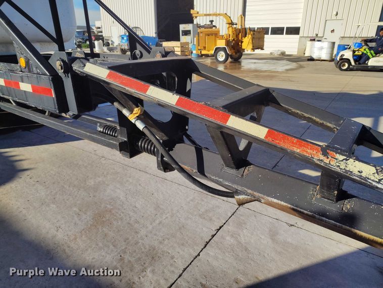 image for item DP5099 2006 Clement 3AT1511 end dump pup trailer