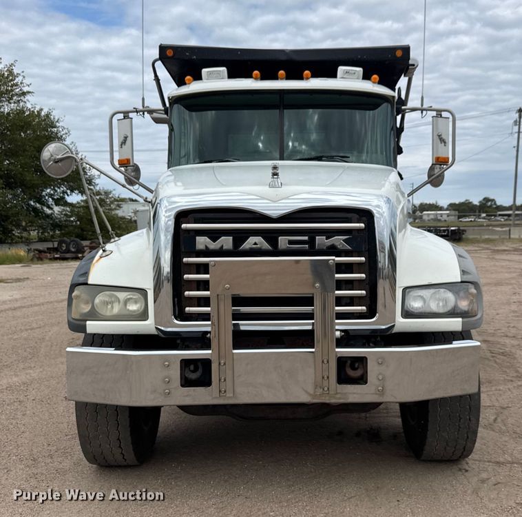 image for item DP8907 2007 Mack CTP713 dump truck