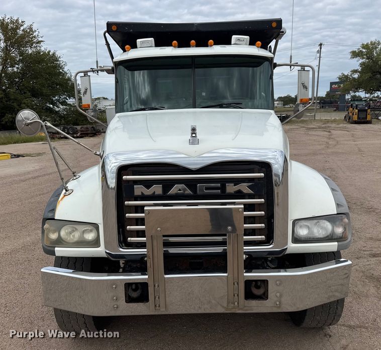 image for item DP8907 2007 Mack CTP713 dump truck