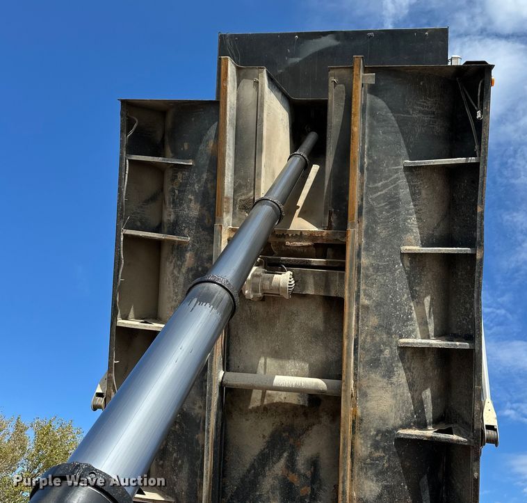 image for item DP8907 2007 Mack CTP713 dump truck