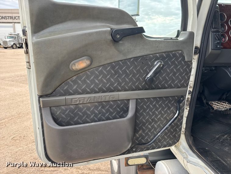 image for item DP8907 2007 Mack CTP713 dump truck