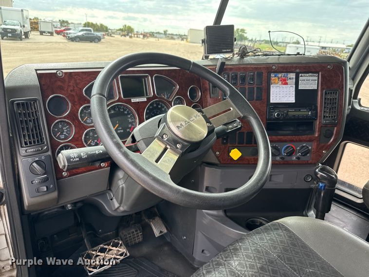 image for item DP8907 2007 Mack CTP713 dump truck