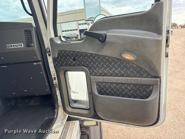 image for item DP8907 2007 Mack CTP713 dump truck