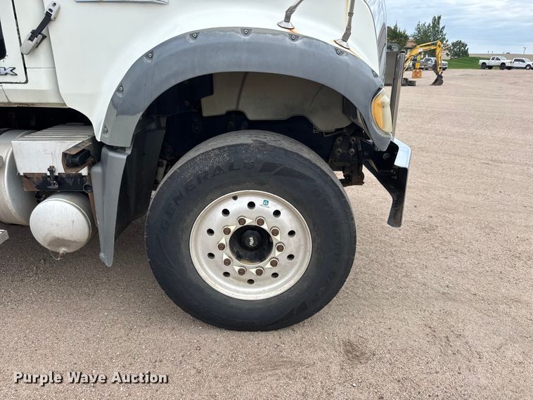 image for item DP8907 2007 Mack CTP713 dump truck