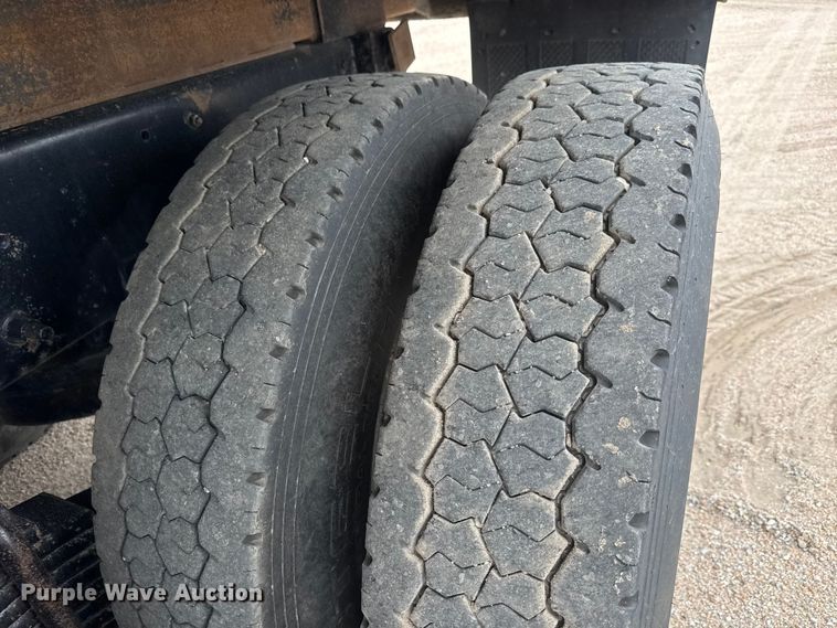 image for item DP8907 2007 Mack CTP713 dump truck