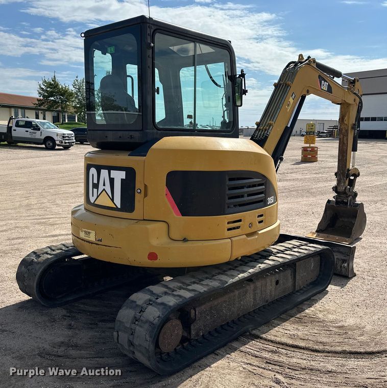 EXCAVADORA 2011 CATERPILLAR 305DCR