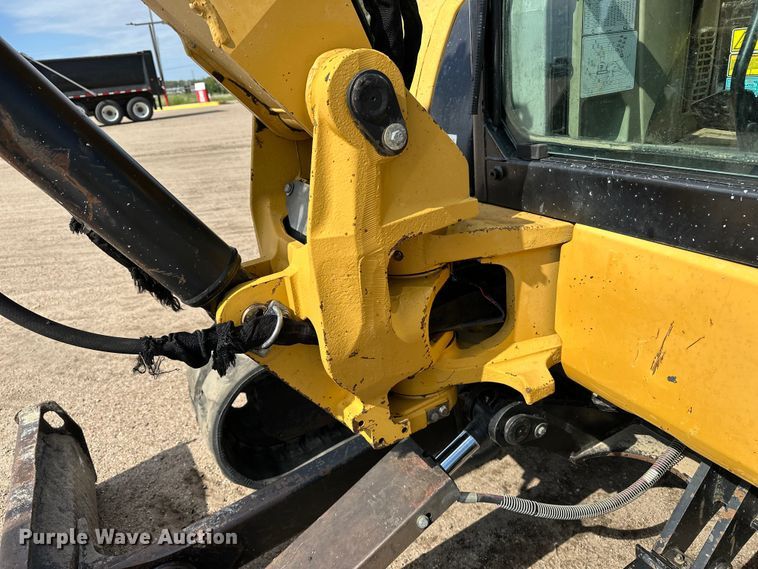 image for item DP8908 2011 Caterpillar 305D CR mini excavator