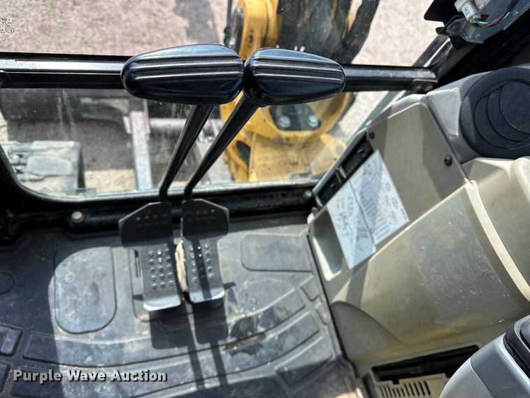 image for item DP8908 2011 Caterpillar 305D CR mini excavator