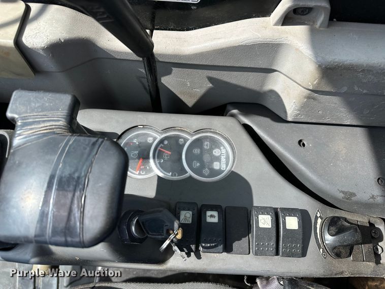 image for item DP8908 2011 Caterpillar 305D CR mini excavator