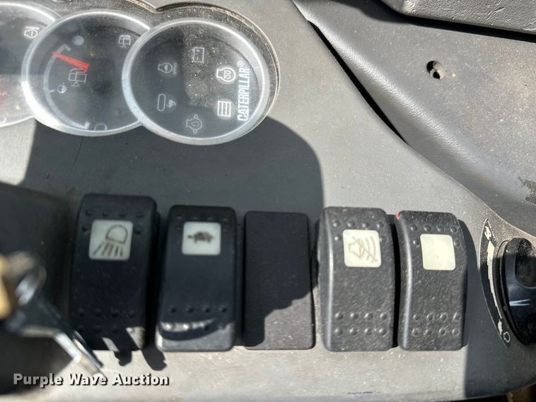 image for item DP8908 2011 Caterpillar 305D CR mini excavator