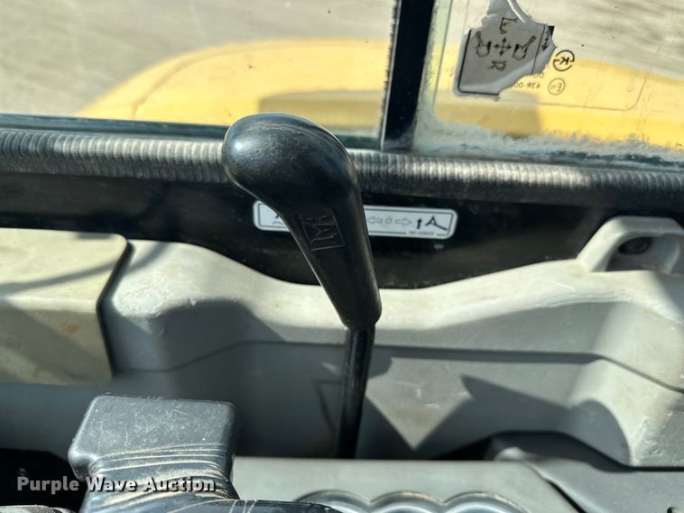 image for item DP8908 2011 Caterpillar 305D CR mini excavator