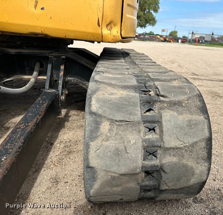 image for item DP8908 2011 Caterpillar 305D CR mini excavator