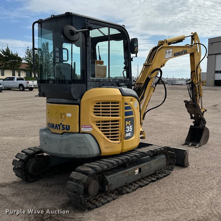 EXCAVADORA 2008 KOMATSU PC35MR3