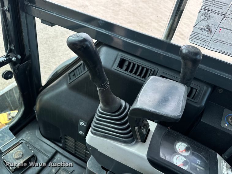 image for item DP8909 2008 Komatsu PC35MR-3 mini excavator