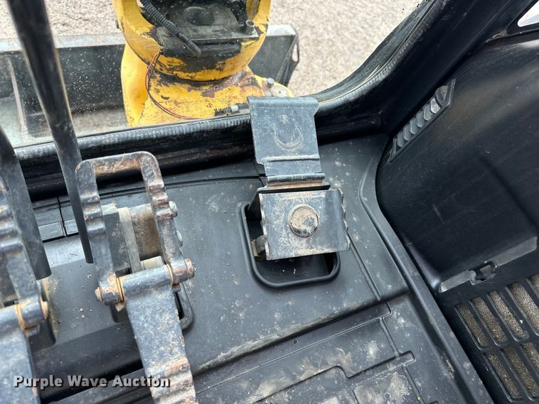 image for item DP8909 2008 Komatsu PC35MR-3 mini excavator