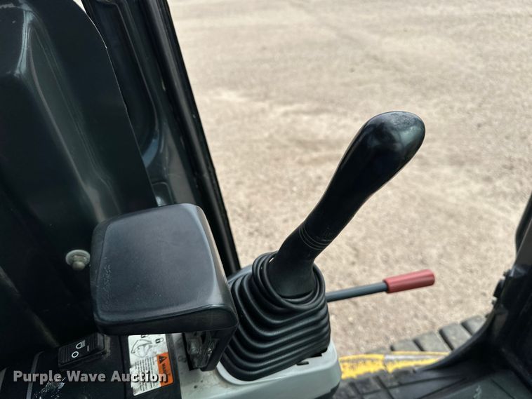 image for item DP8909 2008 Komatsu PC35MR-3 mini excavator