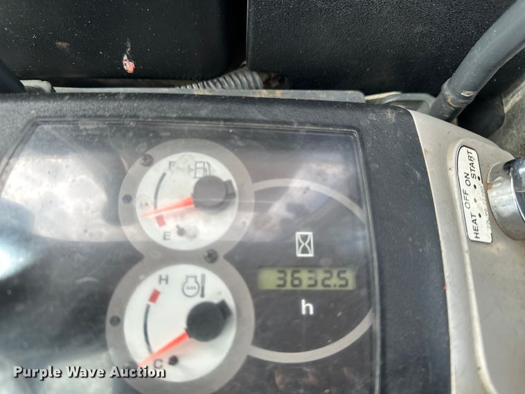 image for item DP8909 2008 Komatsu PC35MR-3 mini excavator