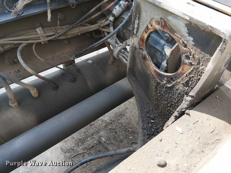 image for item DT6276 2000 Kenworth W900B truck cab and chassis