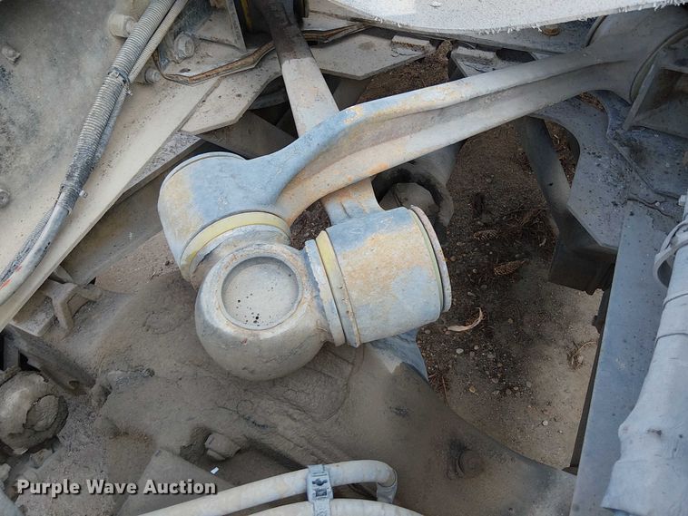 image for item DT6276 2000 Kenworth W900B truck cab and chassis