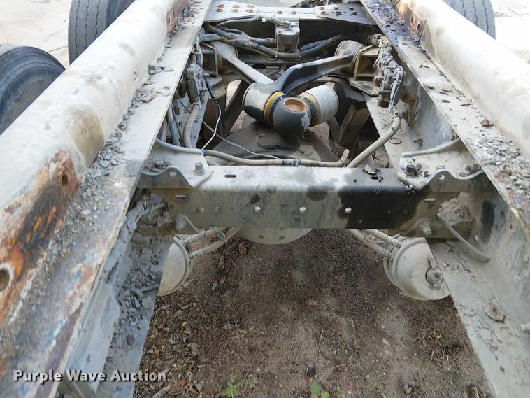 image for item DT6276 2000 Kenworth W900B truck cab and chassis