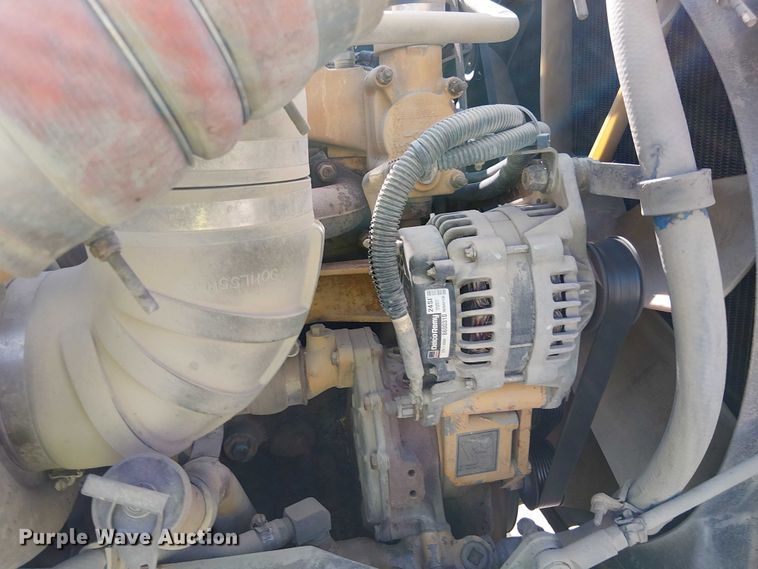 image for item DT6276 2000 Kenworth W900B truck cab and chassis