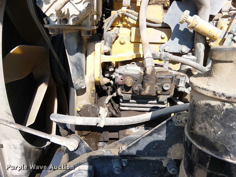 image for item DT6276 2000 Kenworth W900B truck cab and chassis